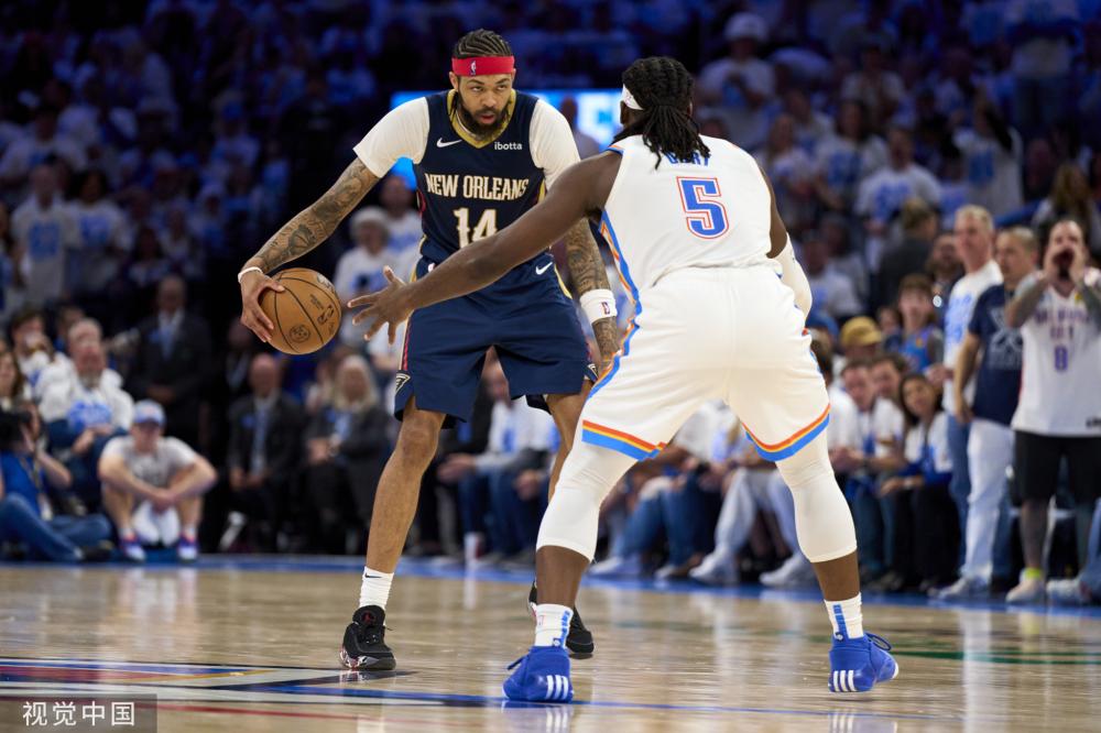 在禁区弧顶 在禁区弧顶