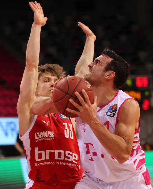 赫罗纳虽然 赫罗纳虽然