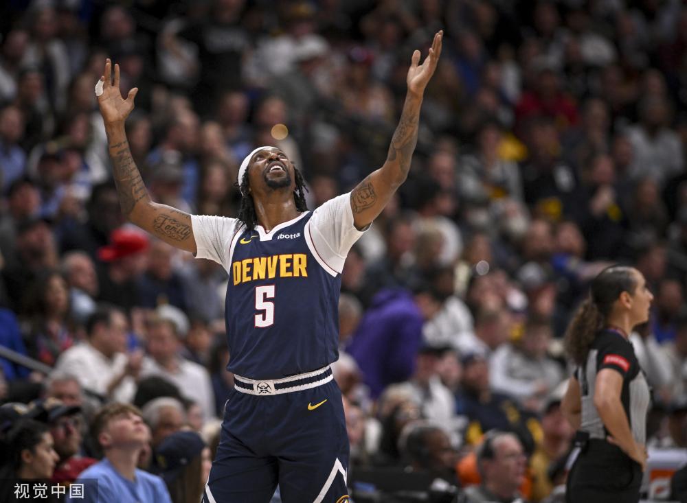 在赛后对自 在赛后对自